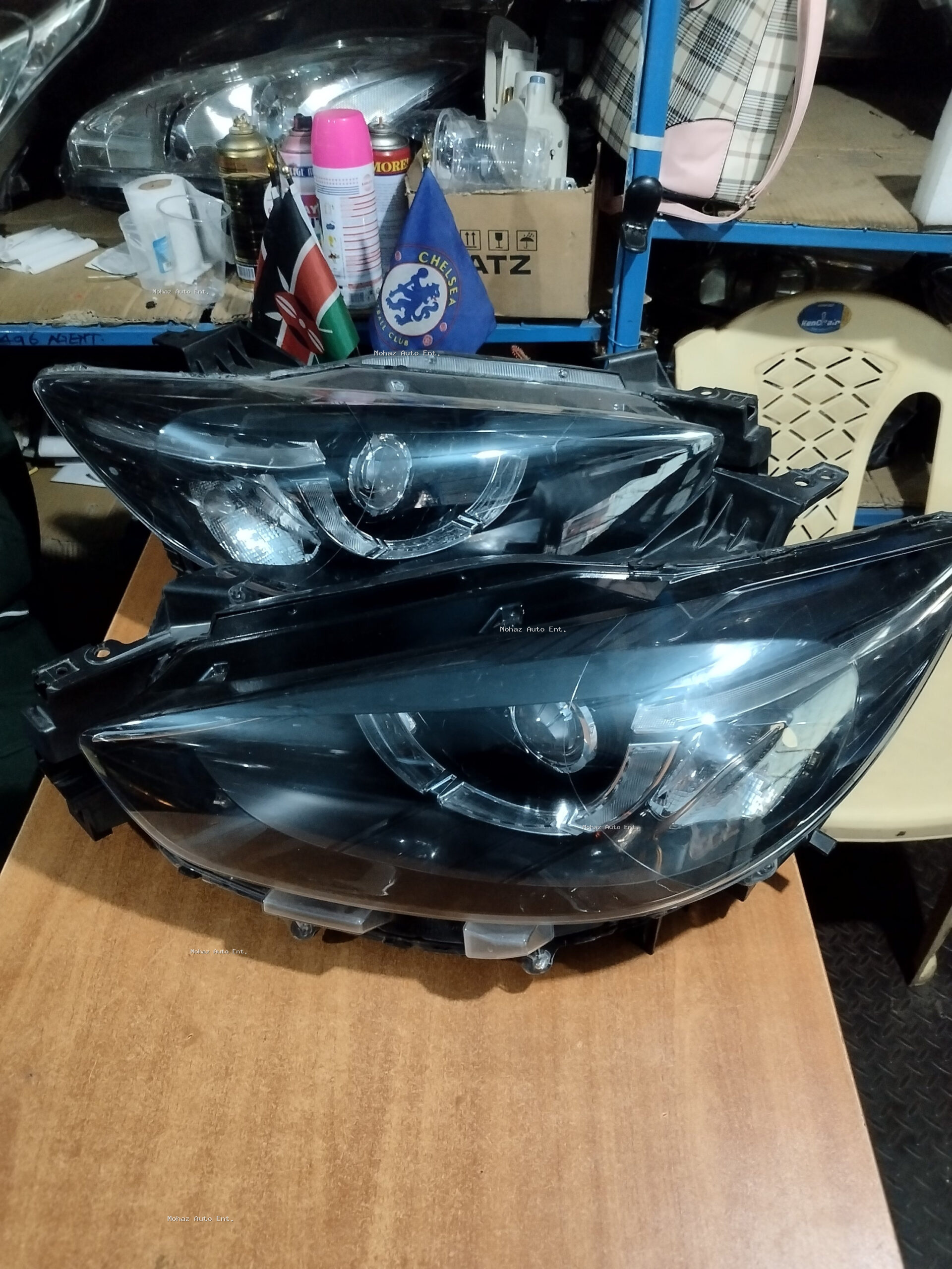 Mazda CX-5 inbuilt Headlights