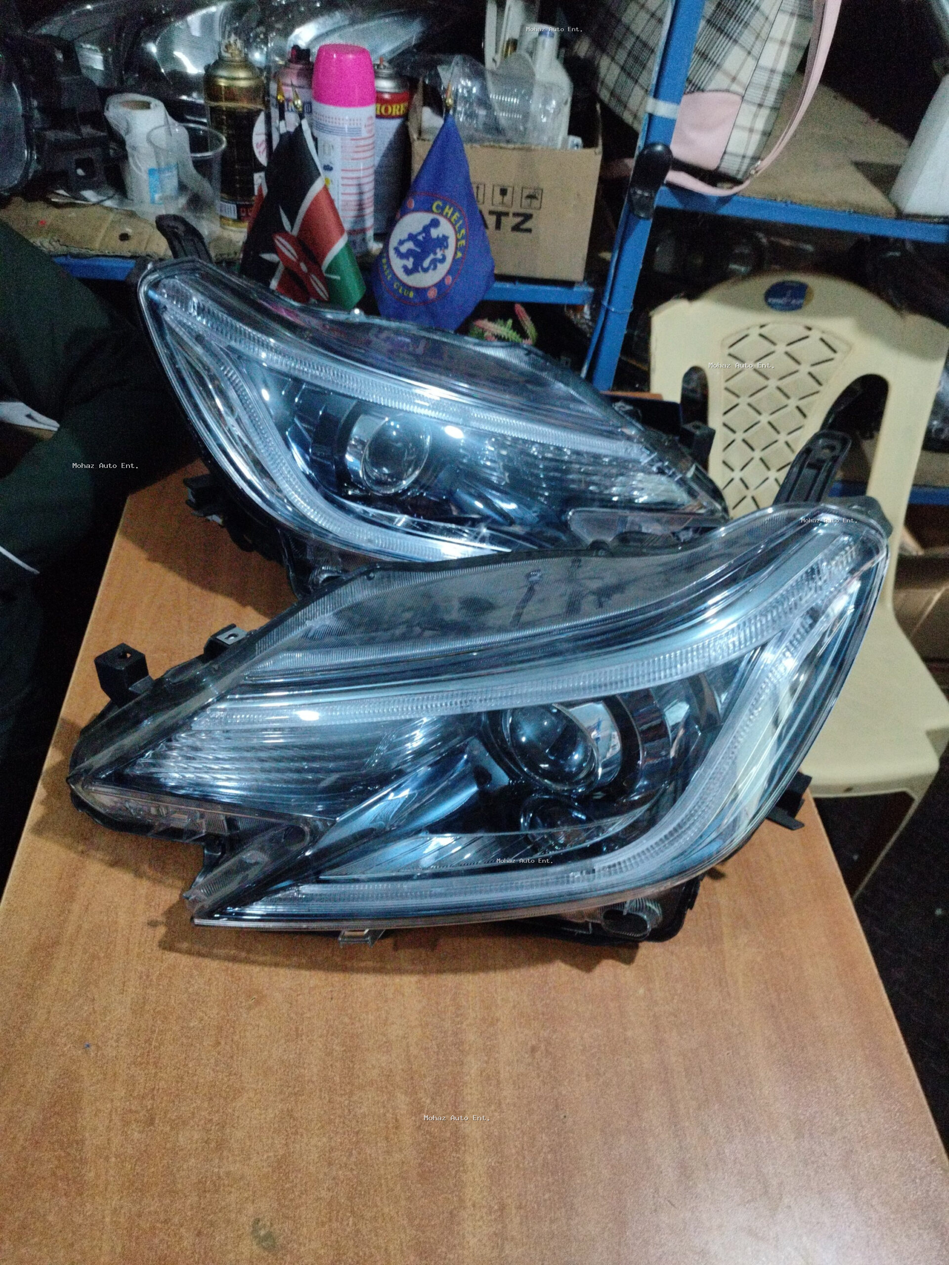Toyota Mark X 2015 xenon headlights