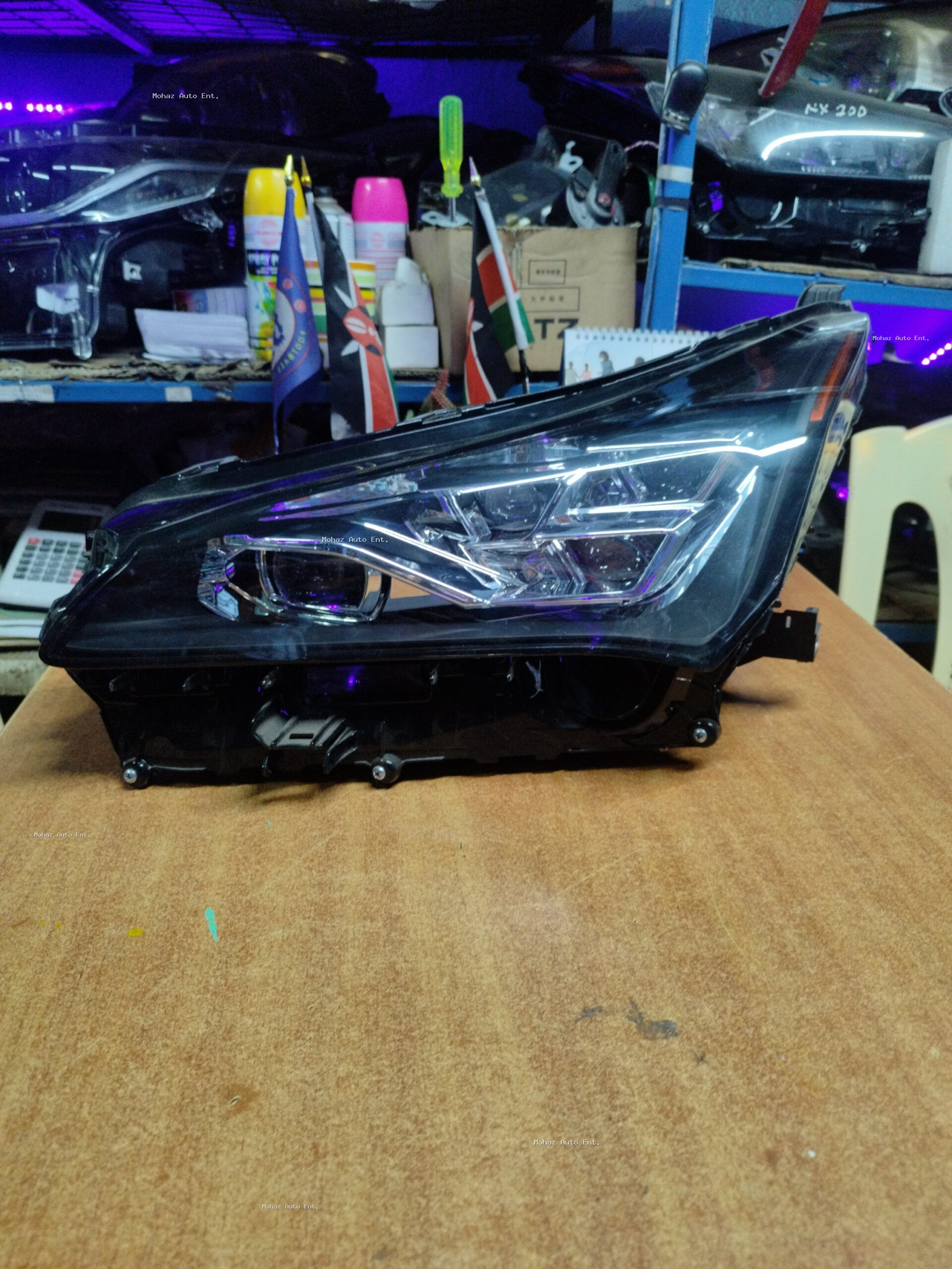 Toyota Lexus NX200t 2018 Headlight