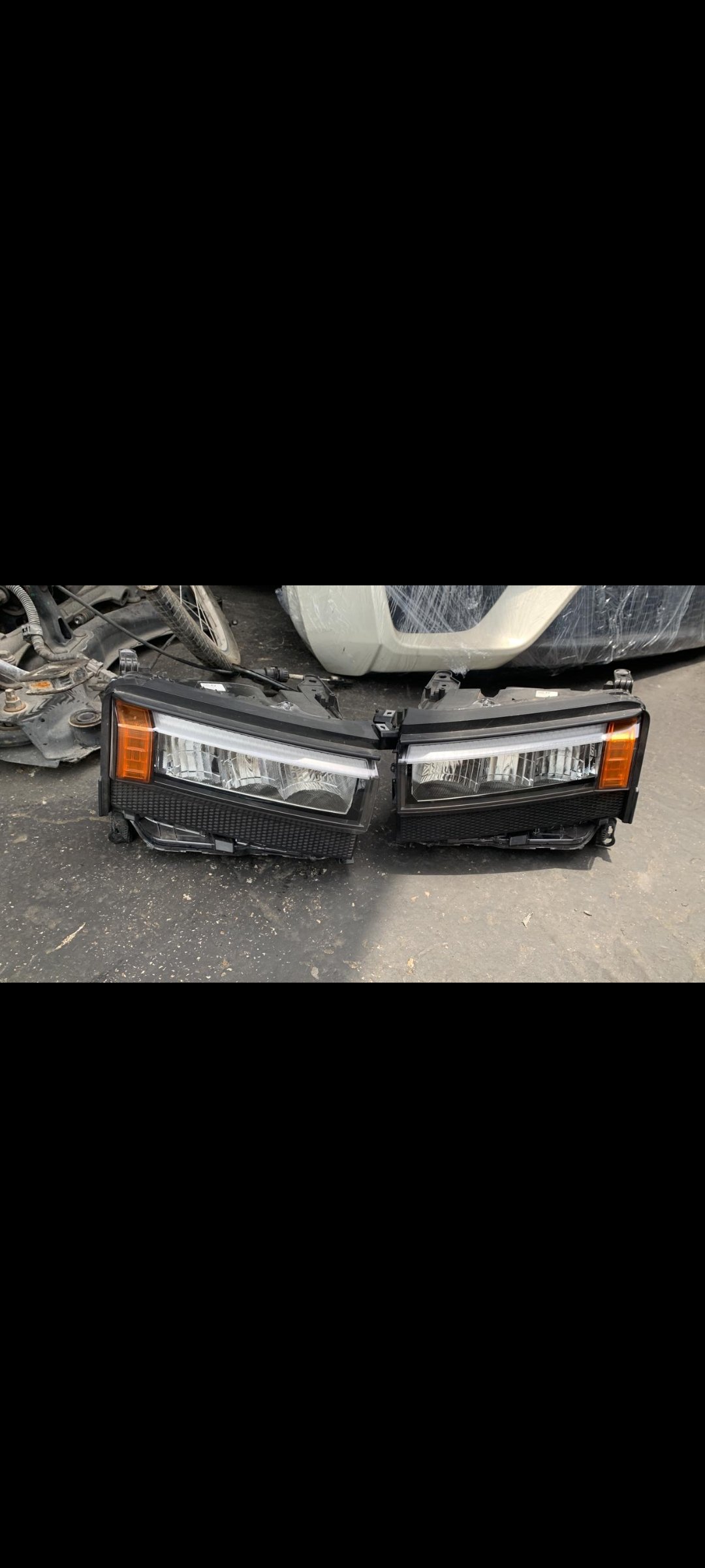 Toyota Land Cruiser 2024 Headlight