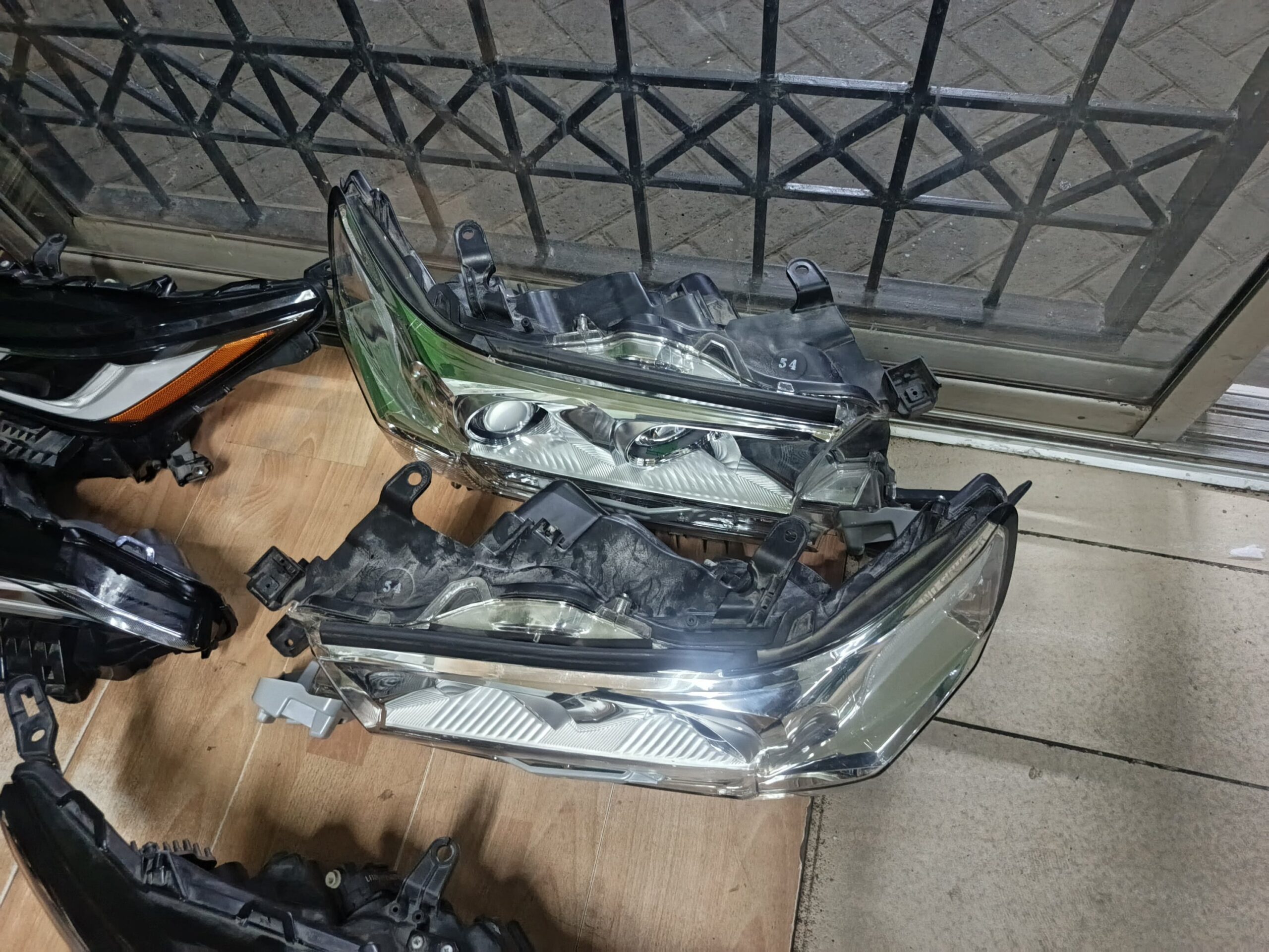 Toyota Land cruiser 200 Series Headlight