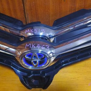 Toyota Auris 2017 upper Grill